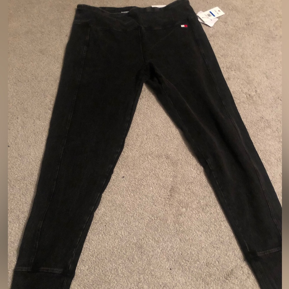 Tommy Hilfiger woman’s Jogger leggings NWT
